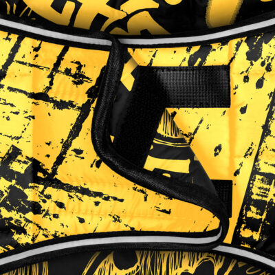 Курточка-накидка для собак WAUDOG Clothes, Бетмен ескіз, XXS, Д 23 см, Обхват 29-36 см, Шия 14-20 см 3